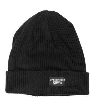 Black label beanie